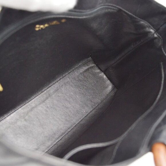 Chanel Black Lambskin Tote Bag - Picture 6 of 7